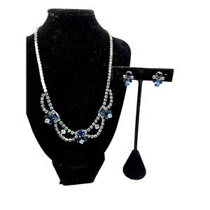 Sherman Signed Demi Parure Necklace Screwback Earrings Shades of Blue Stunning